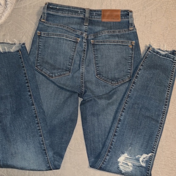 Madewell Curvy High Rise Skinny Jeans. Size 26. Great condition. - Picture 5 of 9
